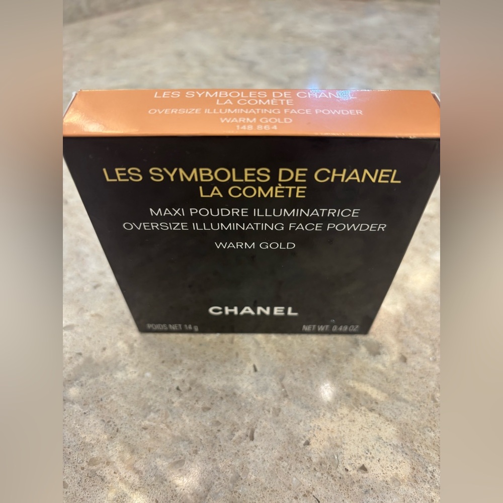 Chanel Illuminating Powder - Picture 9 of 10